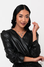 画像をギャラリービューアに読み込む, Fetchingly Fierce - Gold