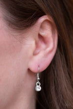 Load image into Gallery viewer, Paparazzi Five-Star Starlet - White Necklace - Bauble and Bling Boutique 