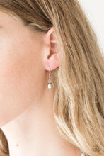 將圖片載入圖庫檢視器 Paparazzi High-Stakes FAME - Silver - Bauble and Bling Boutique 