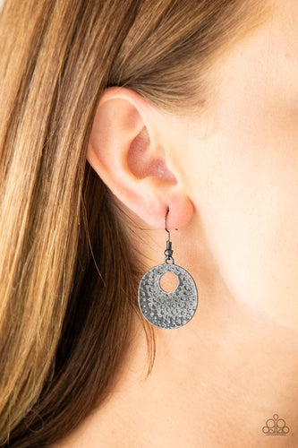 Paparazzi A Taste For Texture - Black Earrings - Bauble and Bling Boutique 