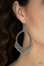 Charger l'image dans la galerie, Paparazzi Heirloom Harmony - Silver - Bauble and Bling Boutique 