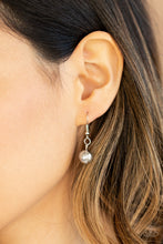 Cargar imagen en el visor de la galería, Hand-Knotted Knockout - Orange