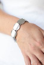 Load image into Gallery viewer, Metallic Spotlight - Silver