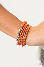 Laden Sie das Bild in den Galerie-Viewer, Vibrantly Vintage - Orange