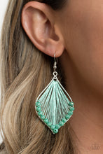 Laden Sie das Bild in den Galerie-Viewer, Pulling at My HARP-strings - Green