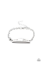 將圖片載入圖庫檢視器 Mom Always Knows - White