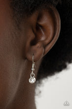 Cargar imagen en el visor de la galería, A Mothers Heart - White