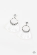 將圖片載入圖庫檢視器 Paparazzi Spartan Spirit - White Earring - Bauble and Bling Boutique 