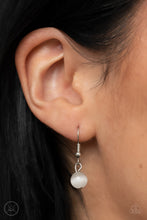 Charger l&#39;image dans la galerie, Dreamy Distractions - White