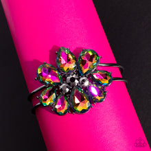 Laden Sie das Bild in den Galerie-Viewer, DAUNTLESS is More - Multi