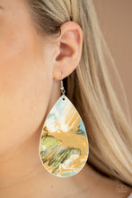 Laden Sie das Bild in den Galerie-Viewer, Paparazzi Mesmerizing Mosaic - Multi Earring - Bauble and Bling Boutique 