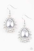 Load image into Gallery viewer, Regal Renewal - White