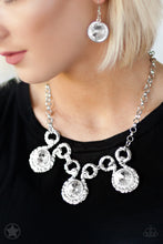 將圖片載入圖庫檢視器 Paparazzi Hypnotized - Silver Necklace - Bauble and Bling Boutique 