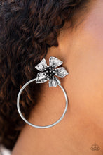 Load image into Gallery viewer, Buttercup Bliss - Silver - Bauble and Bling Boutique 